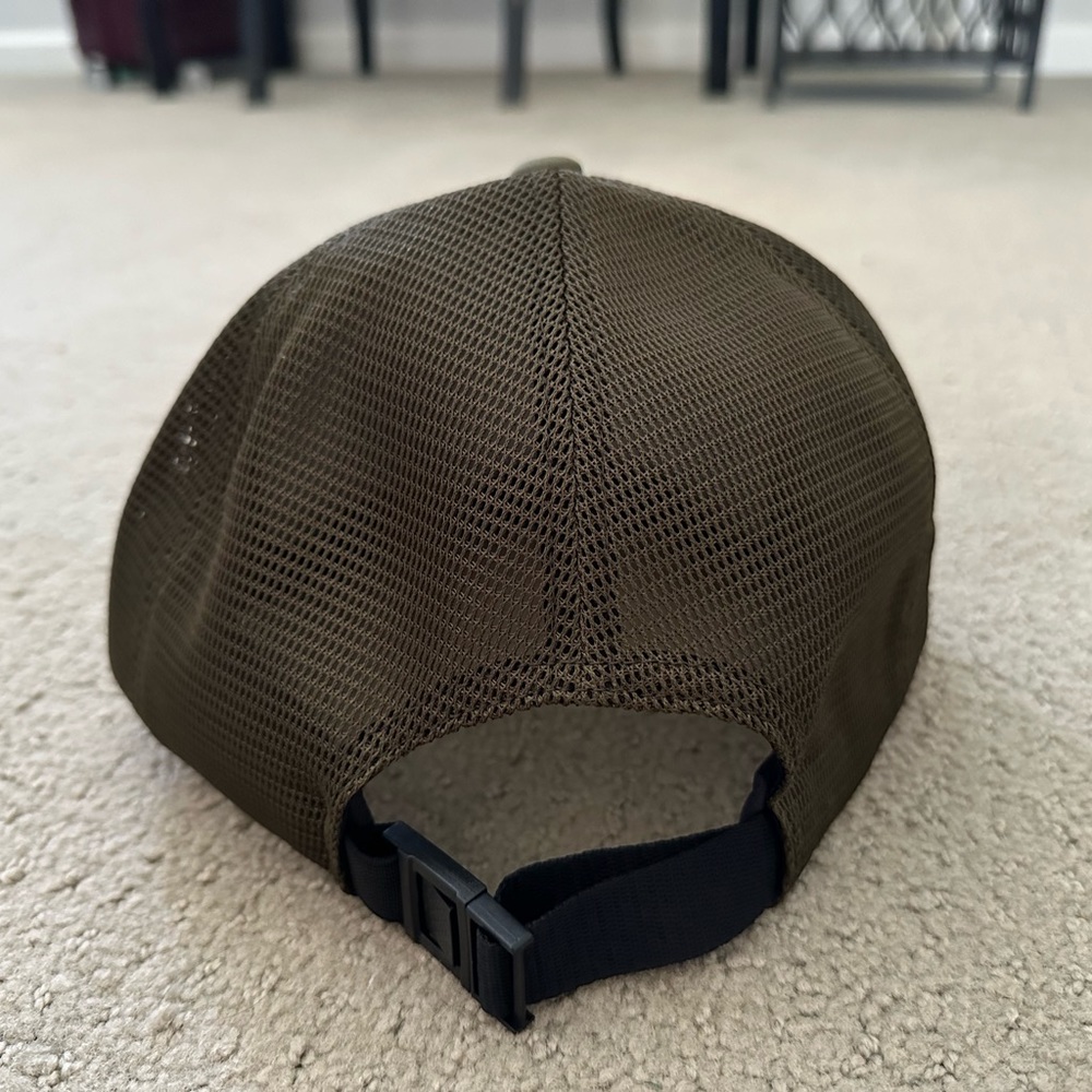 Municipal men’s trucker hat